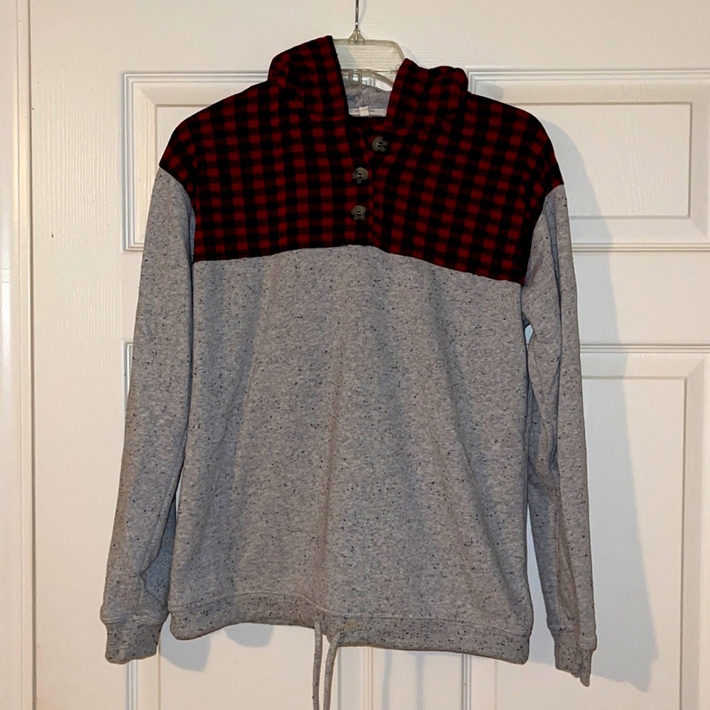 Maurice’s brand Buffalo Plaid Hoodie, size medium